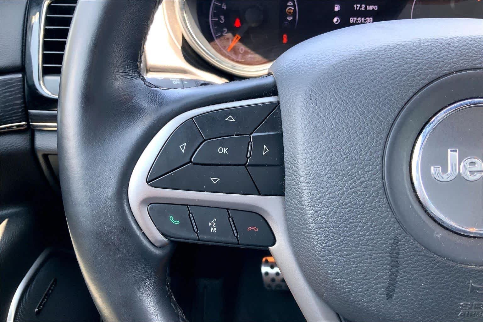 Used 2021 Diamond Black Crystal Pearlcoat Jeep High Altitude image 24