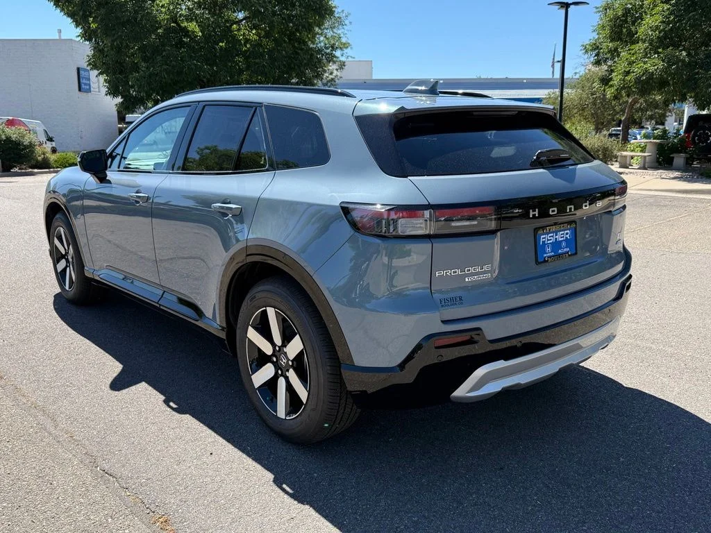 New 2026 Sonic Gray Pearl Honda Touring image 7