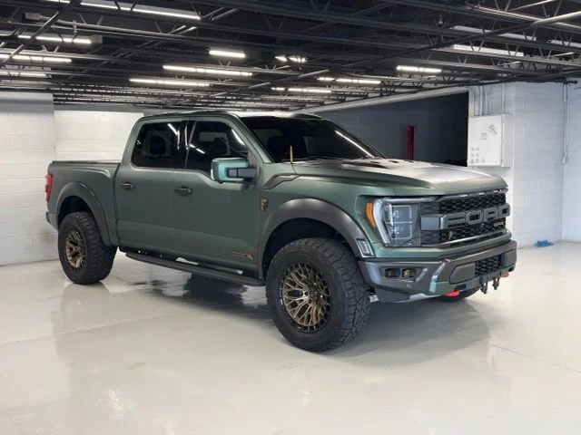 Used 2023 Silver Ford Raptor image 3