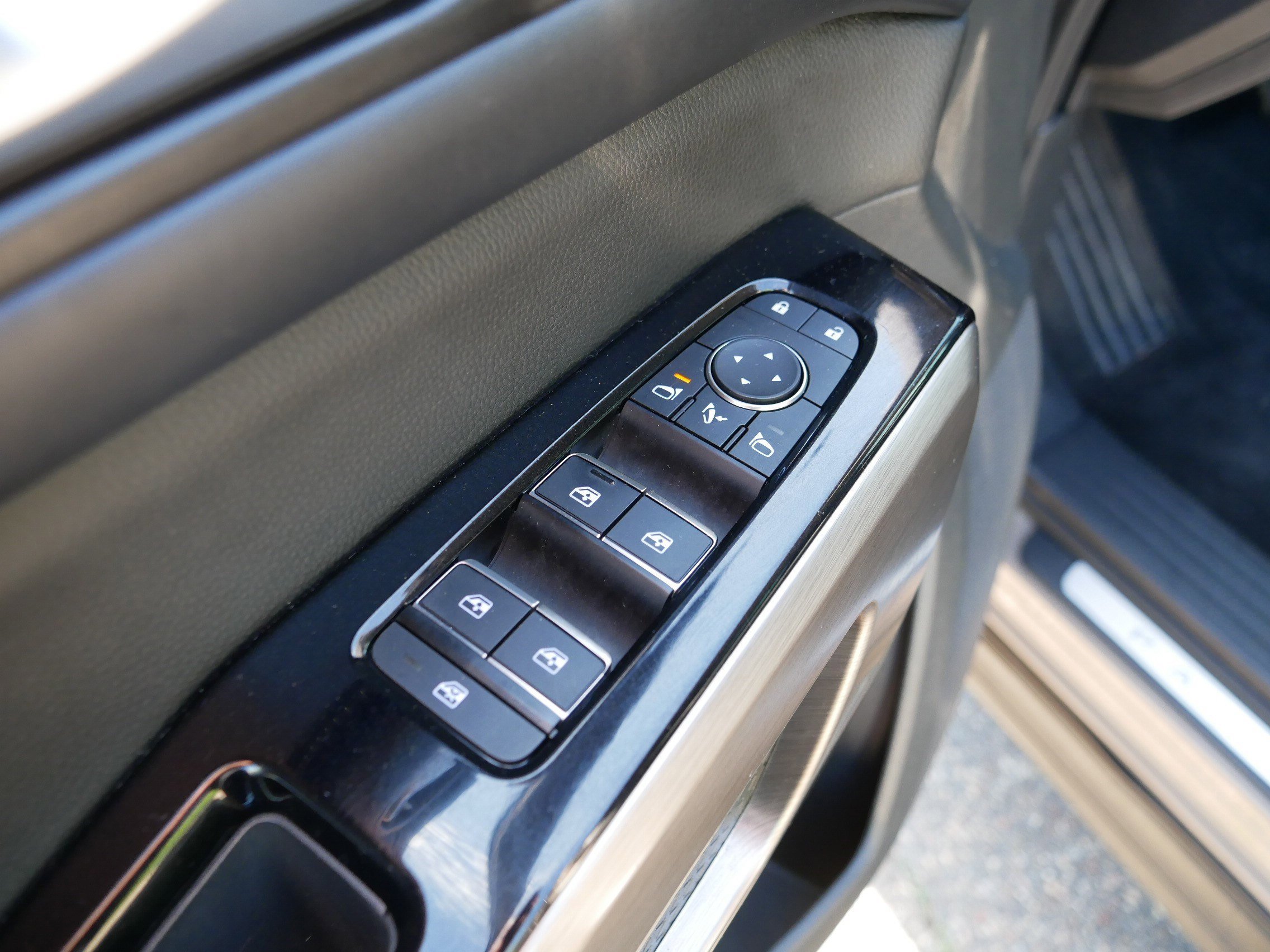 Certified Used 2023 Baja Storm Nissan Platinum image 19