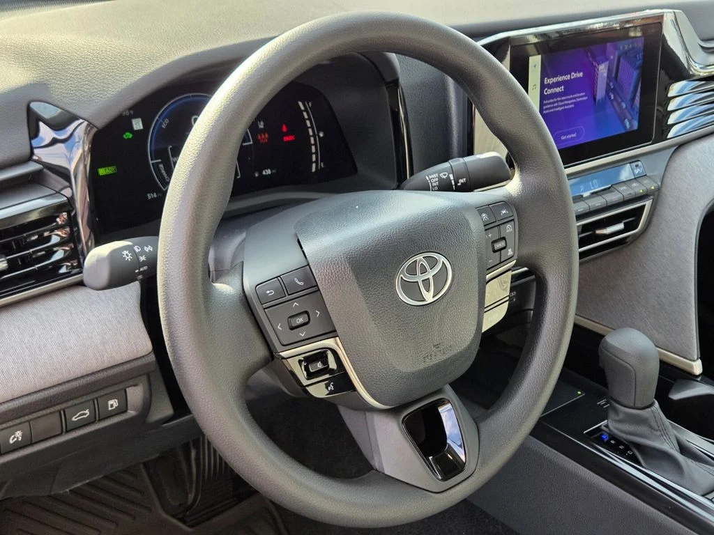 Used 2026  Toyota LE image 24