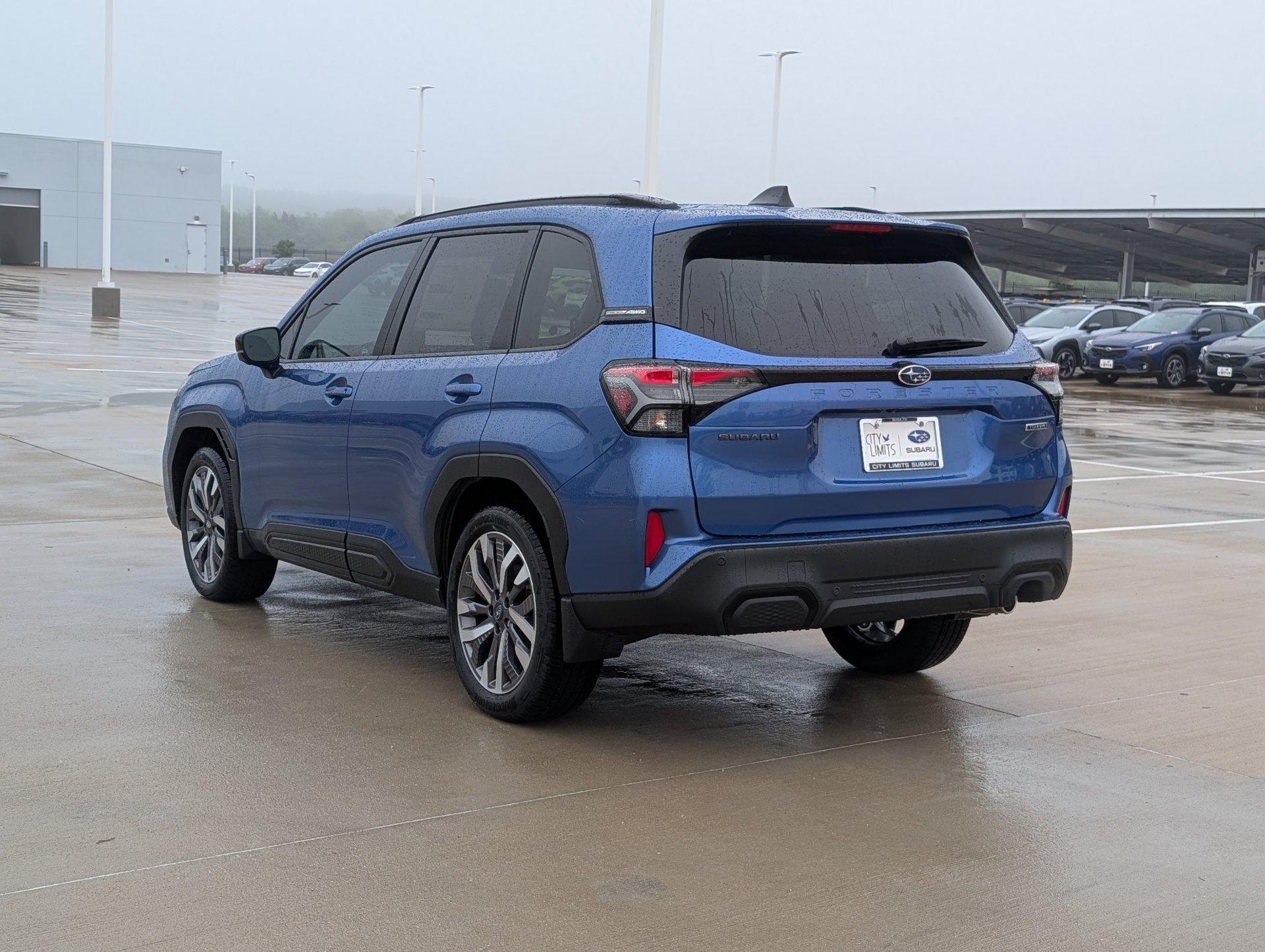 New 2026 DAYBREAK BLUE PEARL Subaru Touring image 4