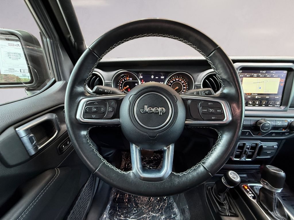Used 2021 Gray Jeep Overland image 13