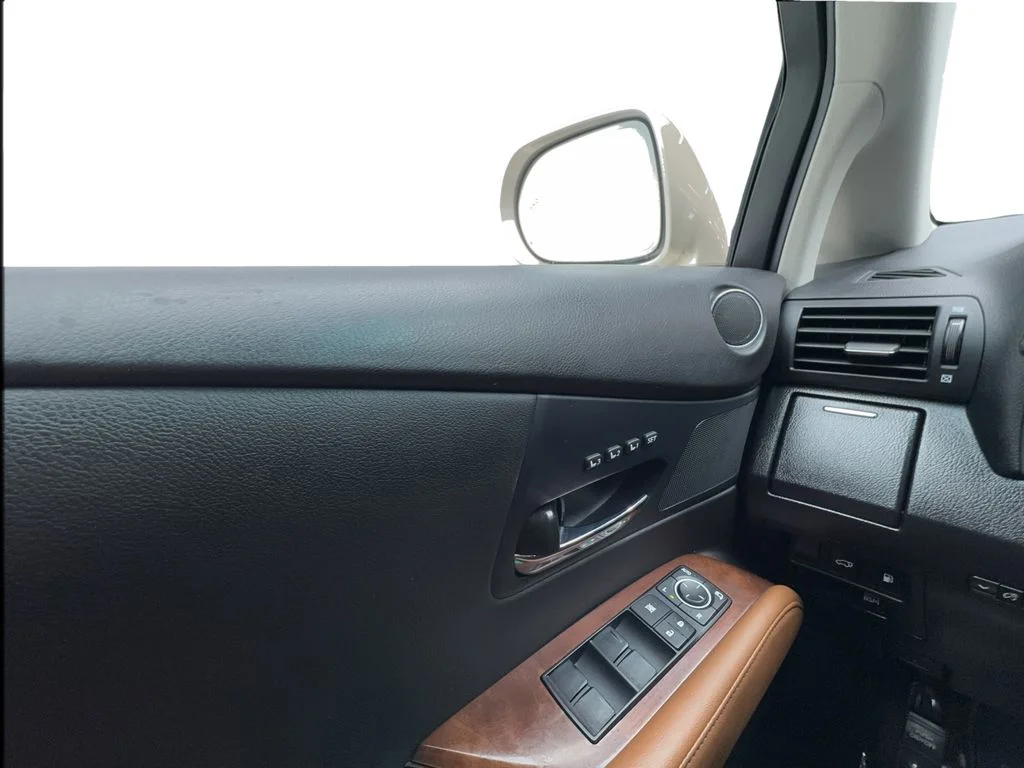 Used 2015 Beige Lexus 350 image 49