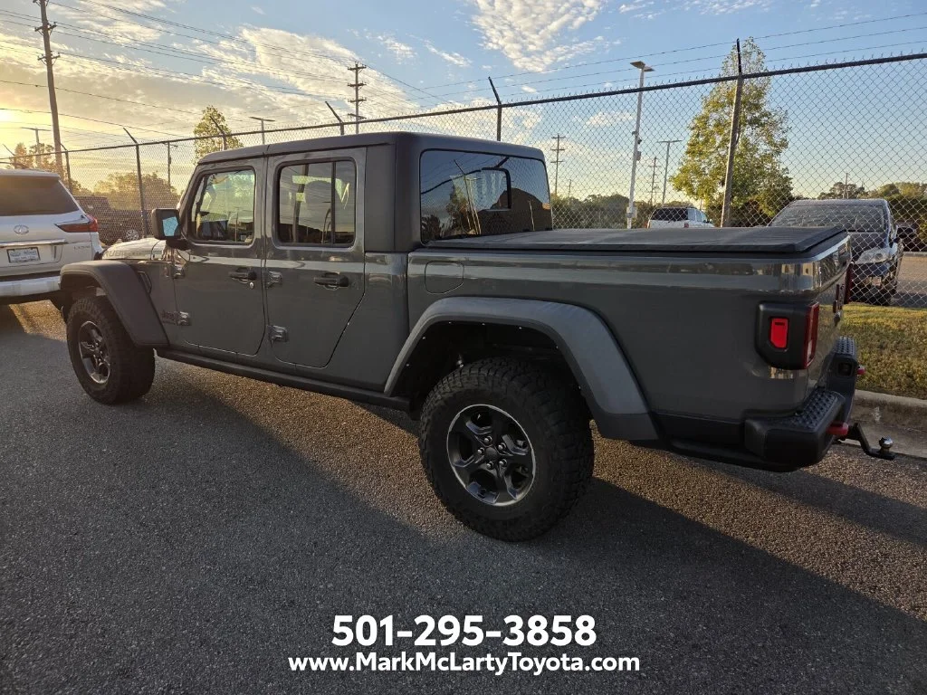 Used 2021 Gray Jeep Rubicon image 6