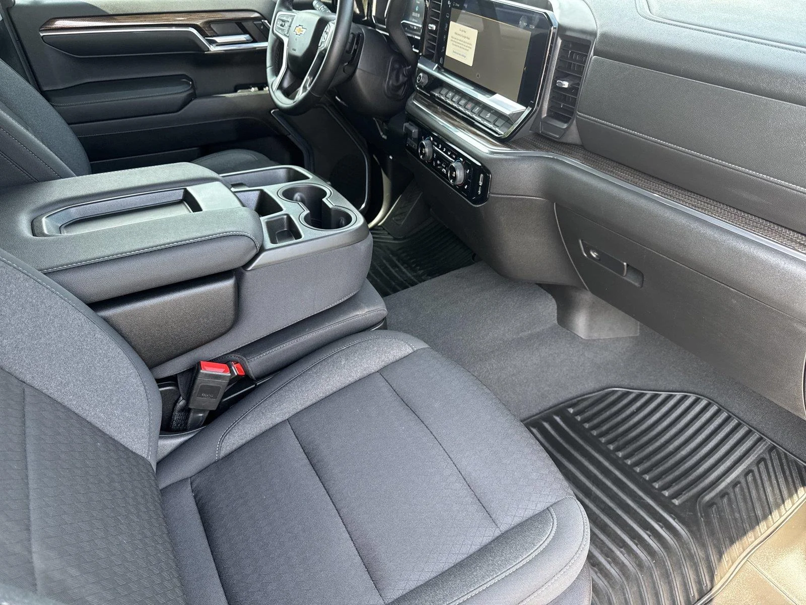 Used 2024 Black Chevrolet LT image 8