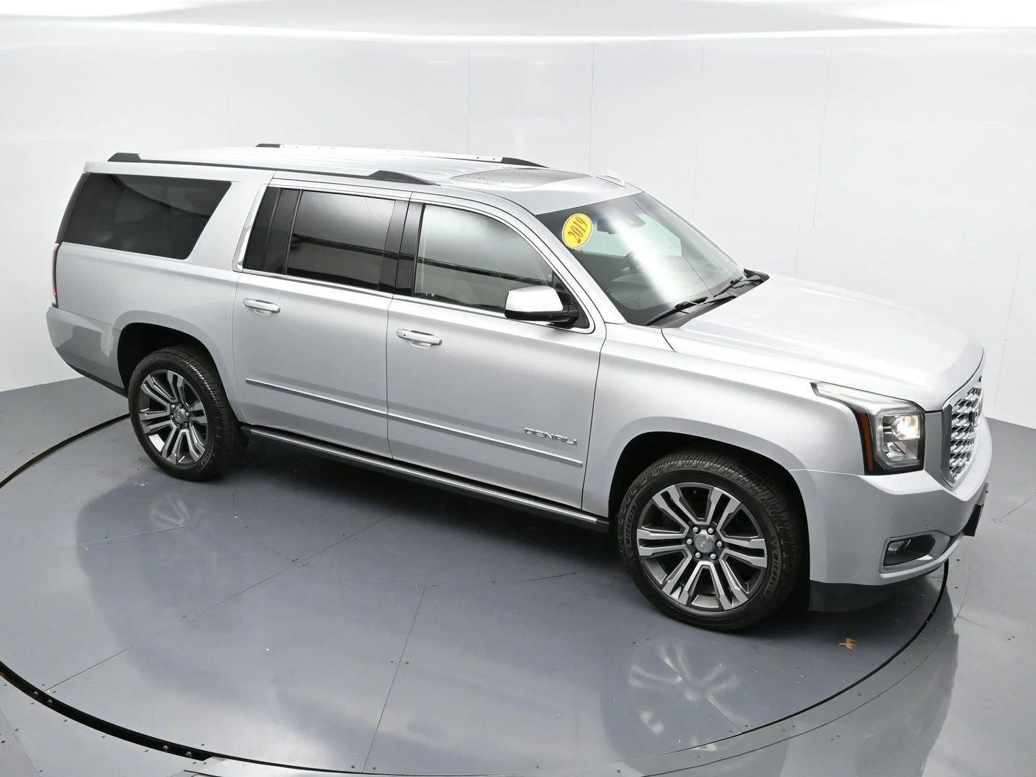 Used 2019 QUICKSILVER METALLIC GMC Denali image 41