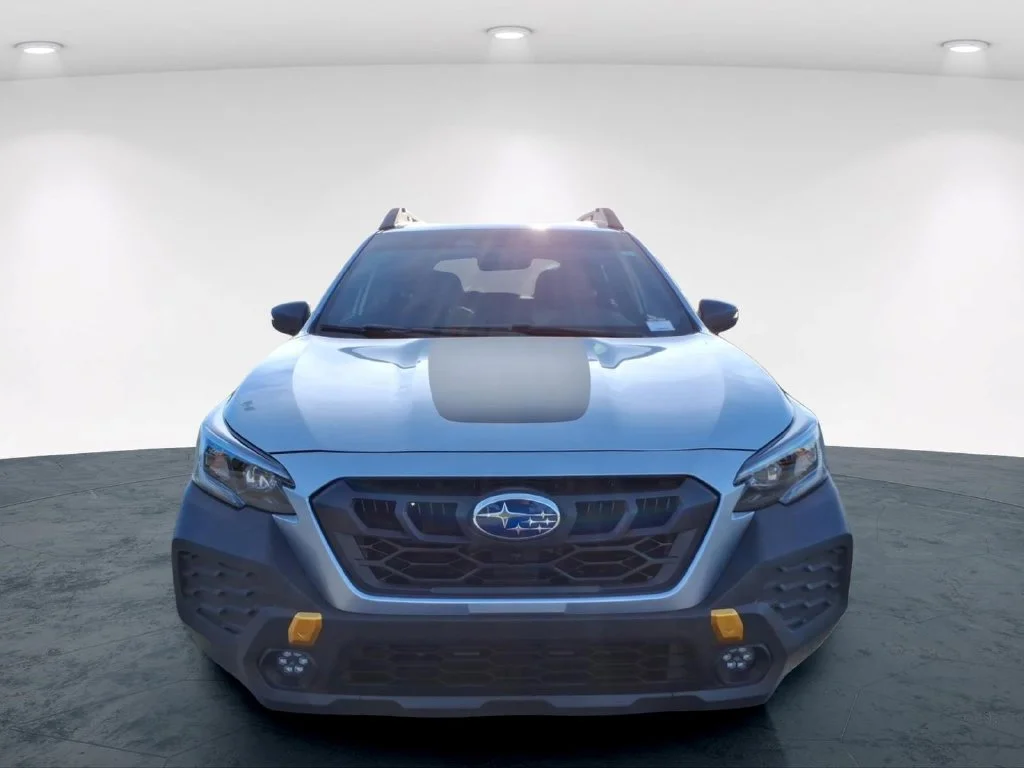 Used 2025 Silver Subaru Wilderness image 4