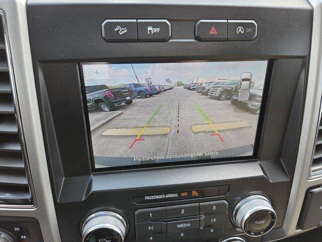 Used 2019  Ford LARIAT image 18