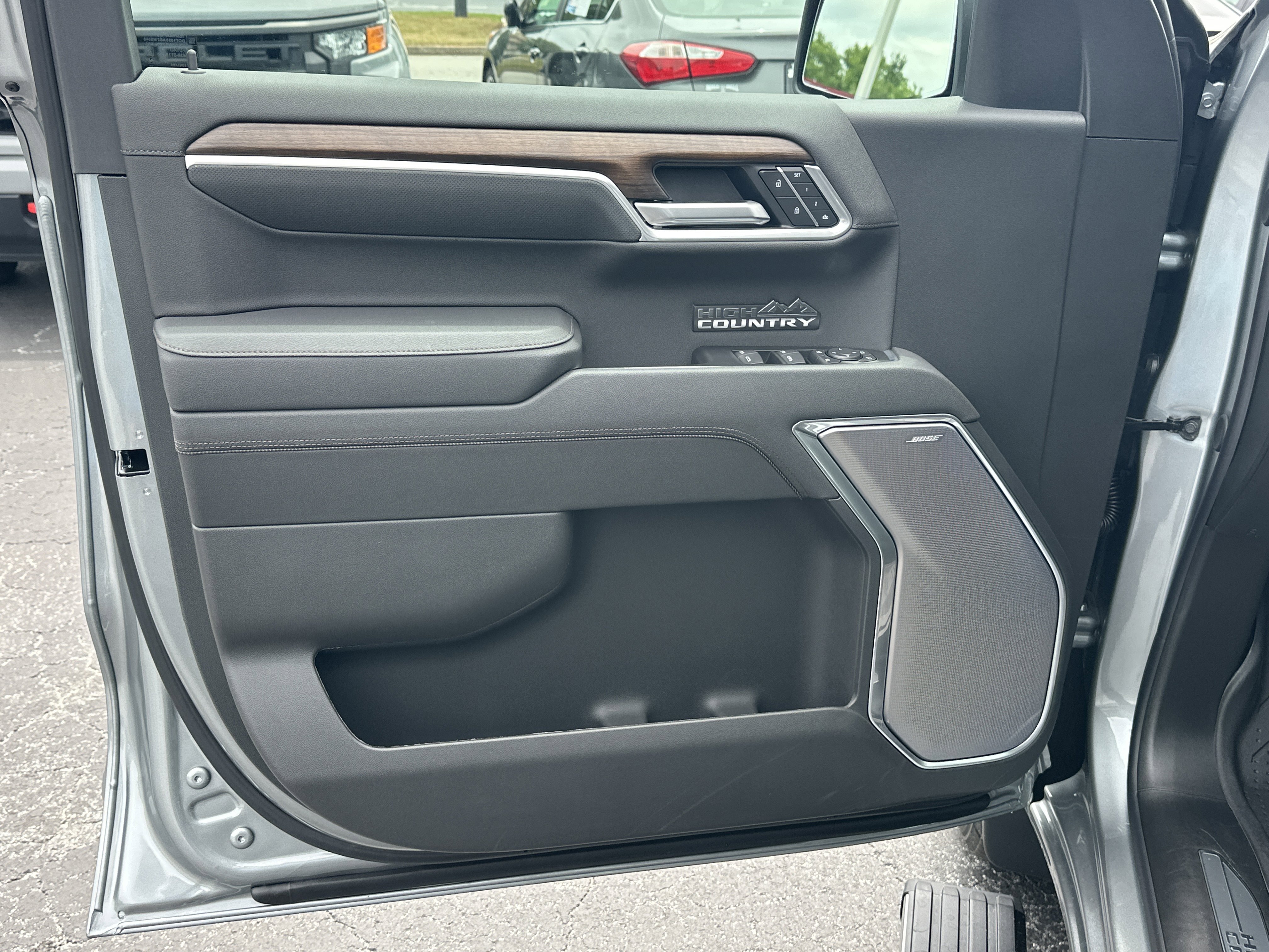 2026 Chevrolet Silverado 1500 High Country - Photo 11