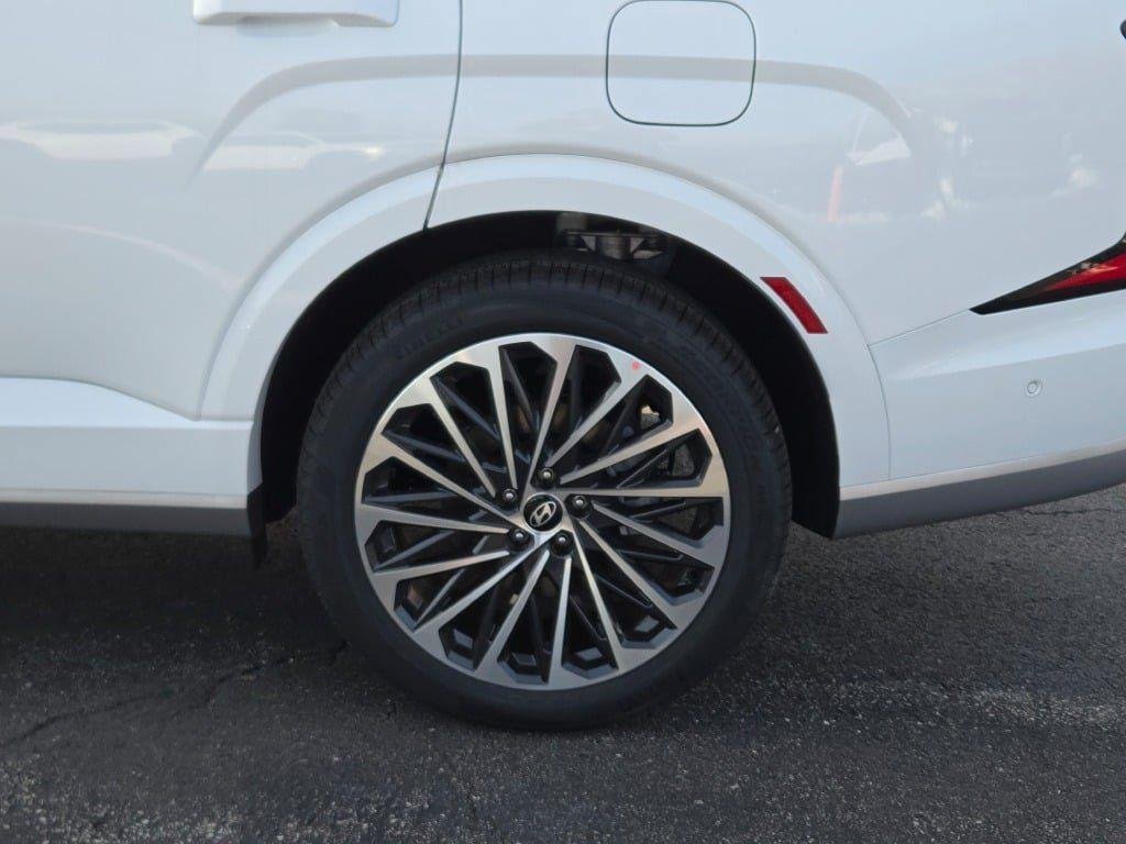 New 2026 White Hyundai Calligraphy AWD image 18