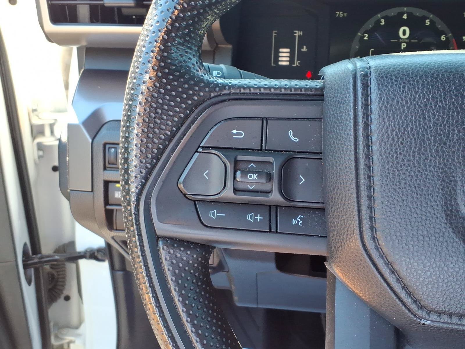Used 2025 Ice Cap Toyota SR5 image 23