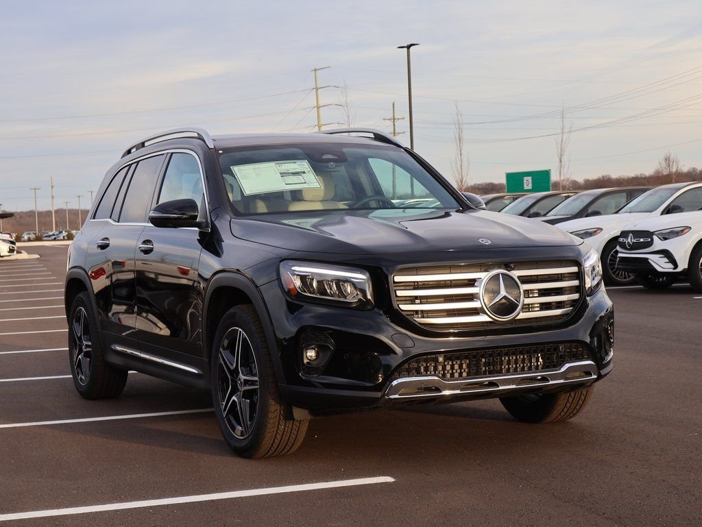 New 2026 Night Black Mercedes-Benz GLB 250 image 3