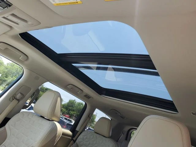New 2026 Aspen White TriCoat Nissan Platinum image 18