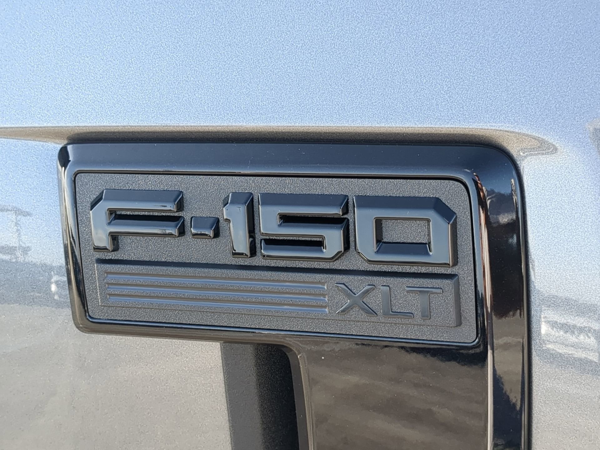 New 2026 Carbonized Gray Metallic Ford XLT image 44