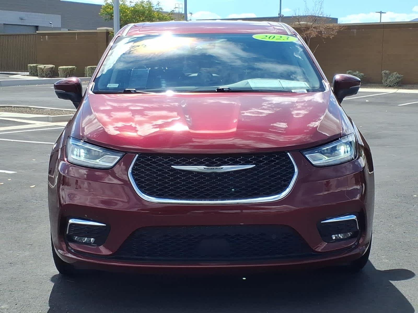 Used 2023 Velvet Red Pearlcoat Chrysler Touring L image 2