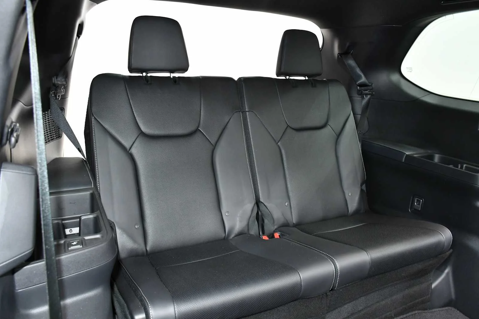 Certified Used 2025 Wind Chill Pearl Lexus Premium image 21