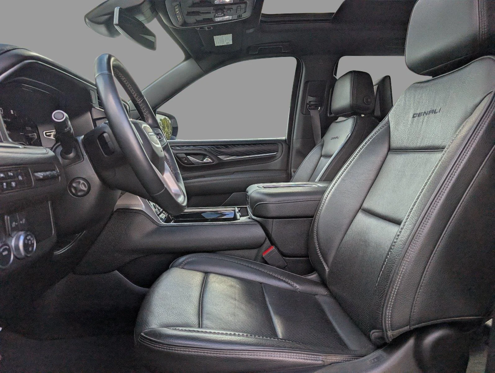 Used 2023 STERLING METALLIC GMC Denali image 16