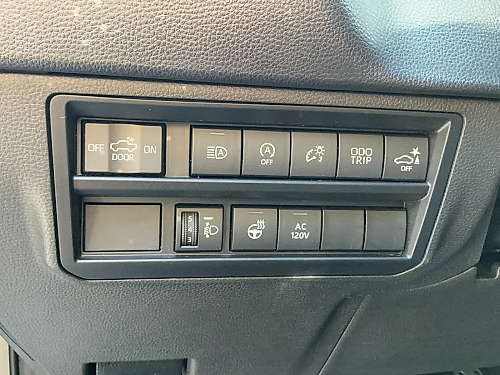 Used 2023 Magnetic Gray Metallic Toyota SR5 image 7