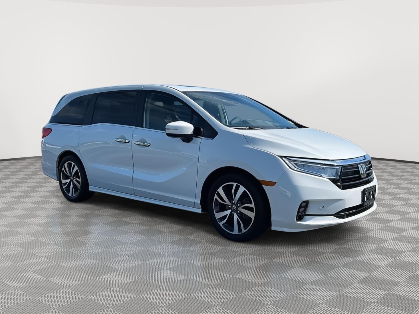 2022 Honda Odyssey Touring's photo