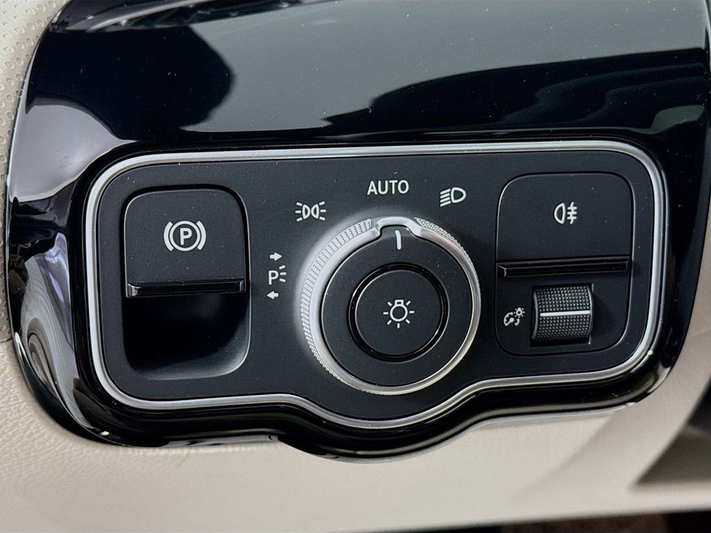 2025 Mercedes-Benz CLA CLA 250 - Photo 42