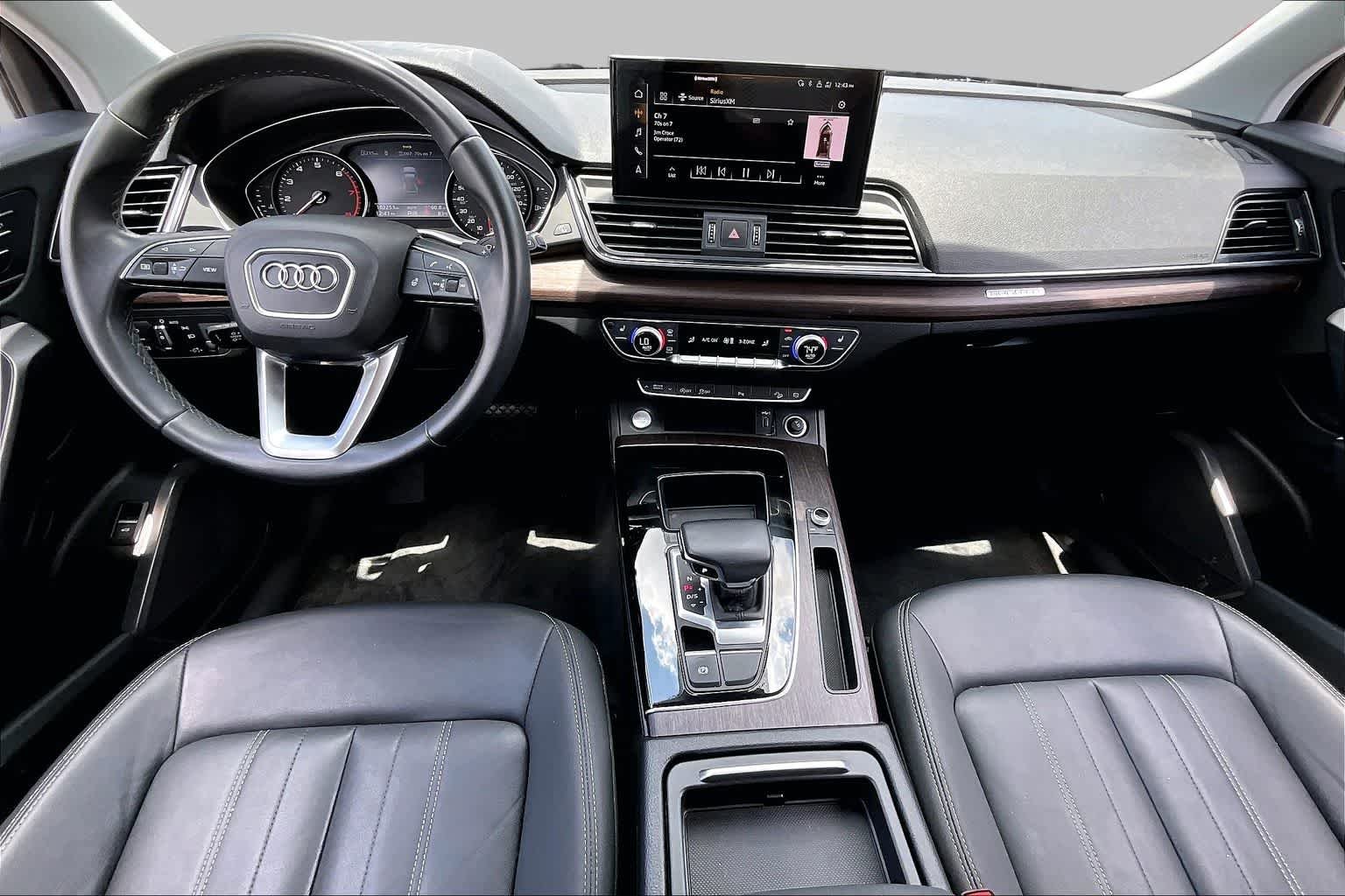 Used 2021 Navarra Blue Metallic Audi Premium image 14