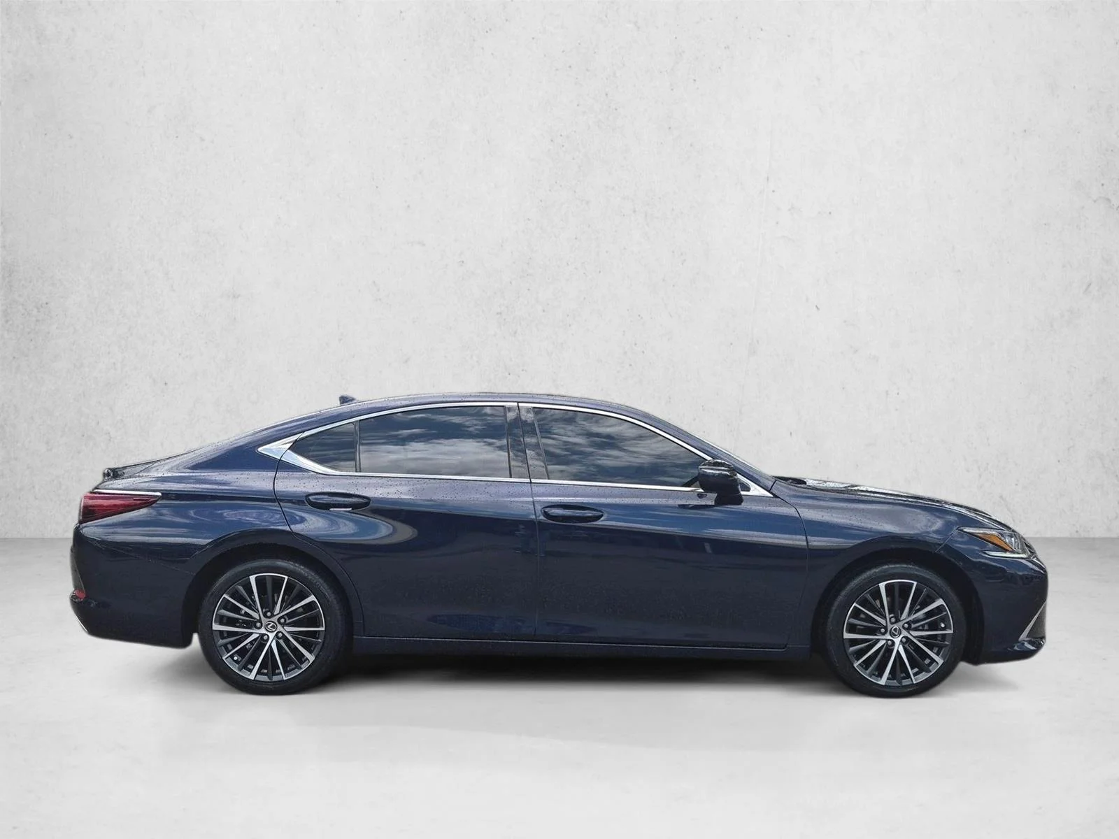 Certified Used 2024 Nightfall Mica Lexus ES 350 image 4
