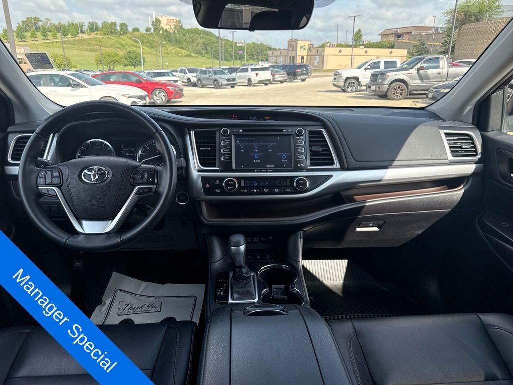 Used 2019 Red Toyota XLE image 13