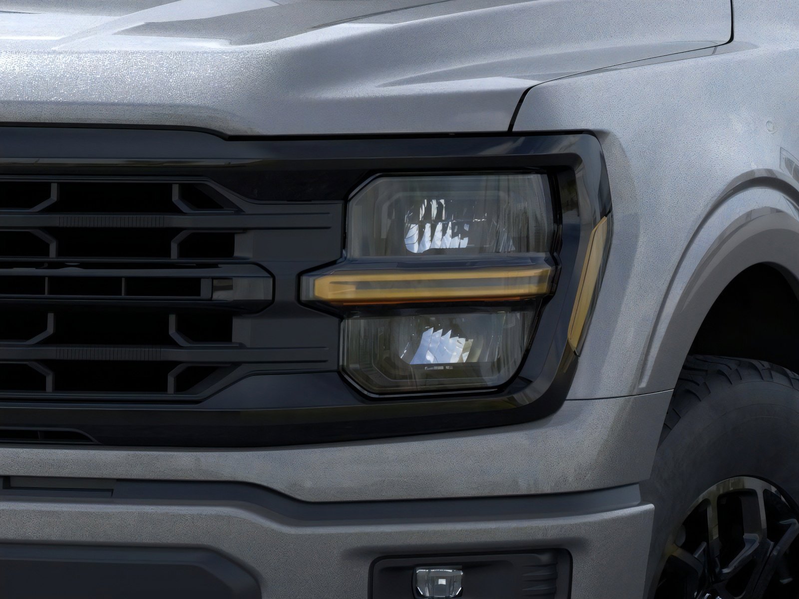 New 2026 Carbonized Gray Metallic Ford XLT image 18