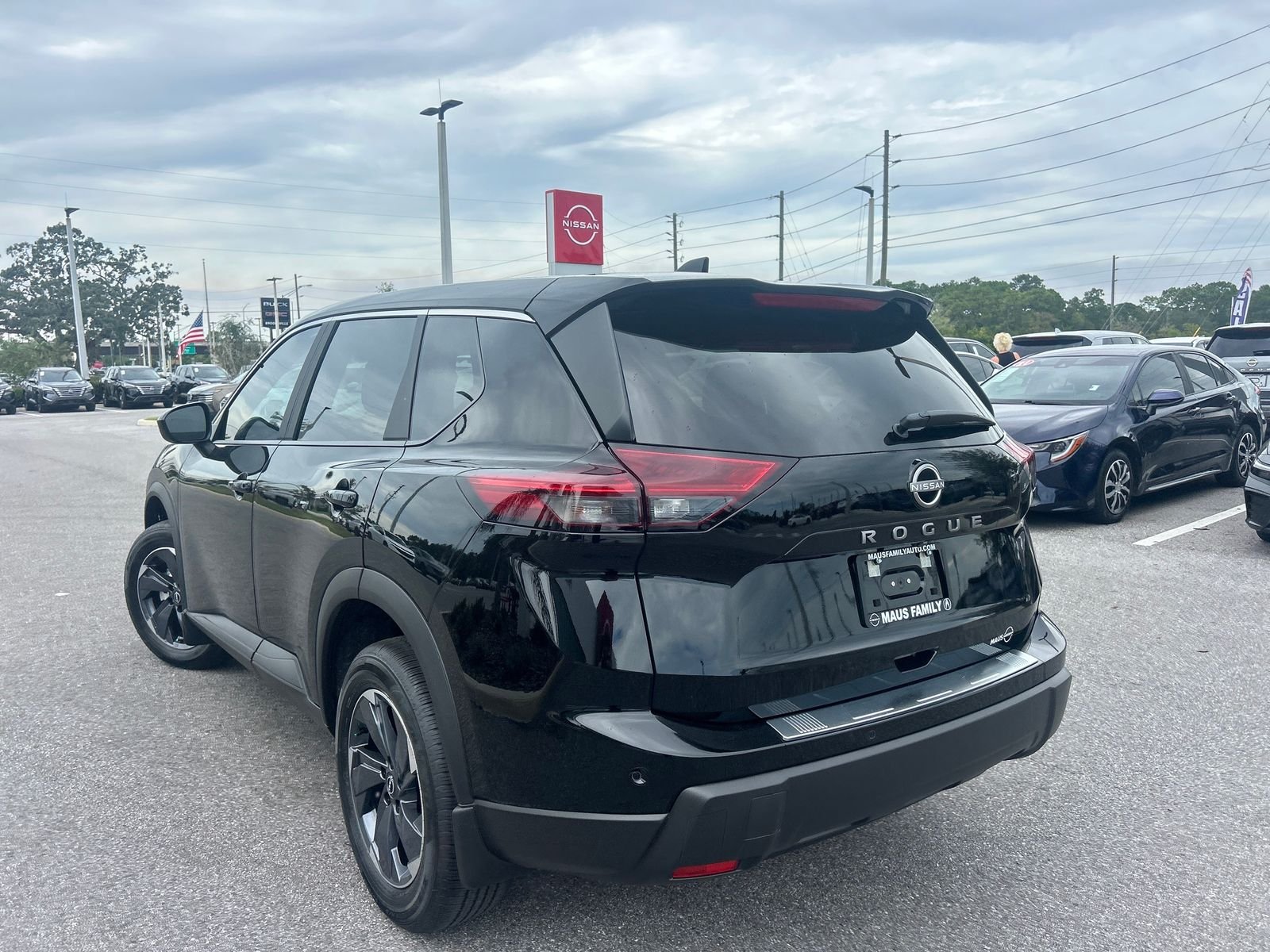 New 2026 Nissan Rogue SV 4D Sport Utility