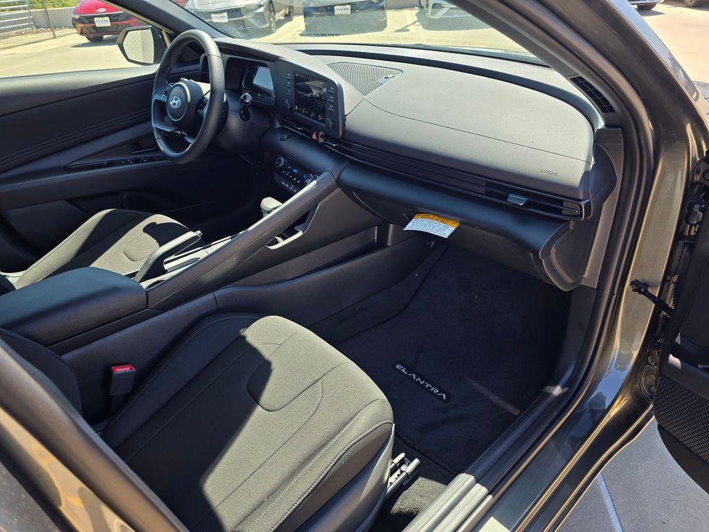 New 2026 Gray Hyundai SEL Sport image 9