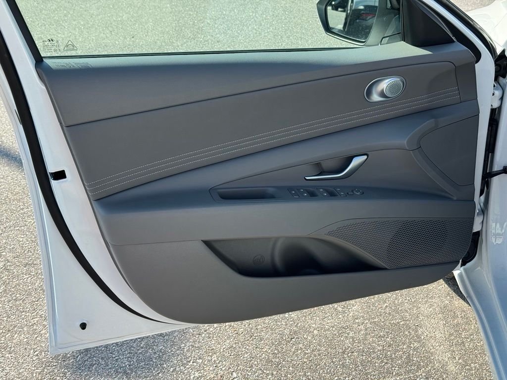 2026 Hyundai Elantra SEL Sport - Photo 19