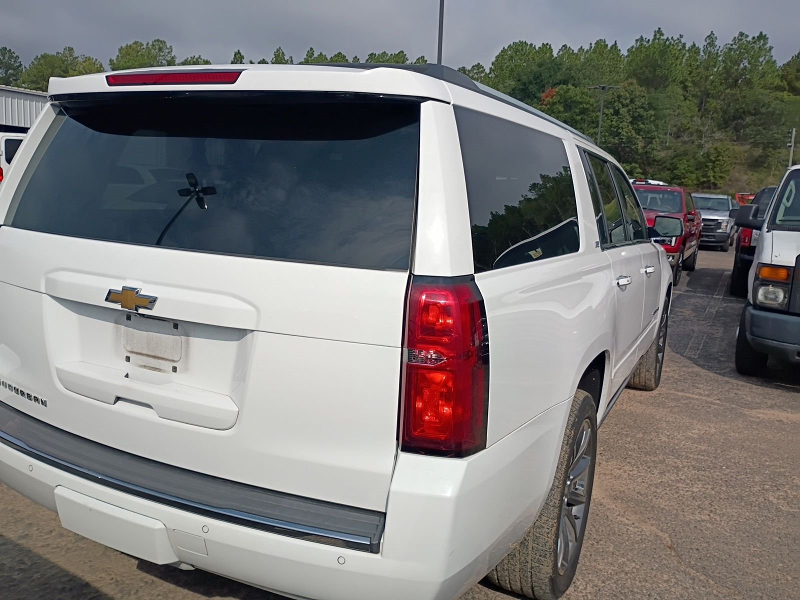 Used 2016 White Chevrolet LTZ image 5