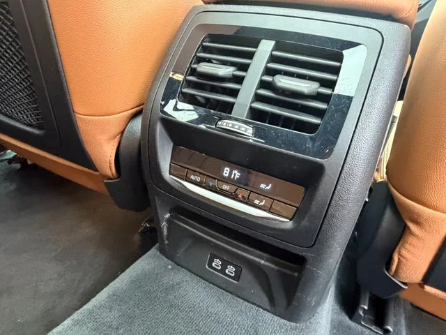 Used 2023 Jet Black BMW xDrive30i image 28
