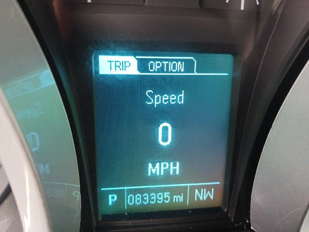 Used 2015 SILVER TOPAZ METALLIC Chevrolet LT image 19