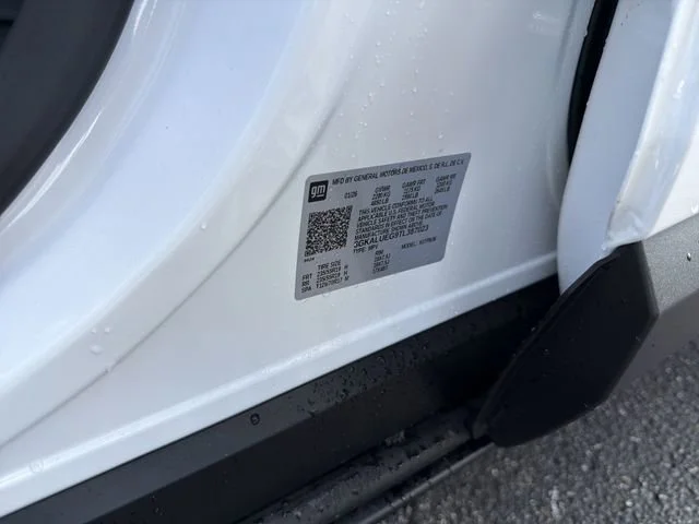 New 2026 Summit White GMC Elevation image 26