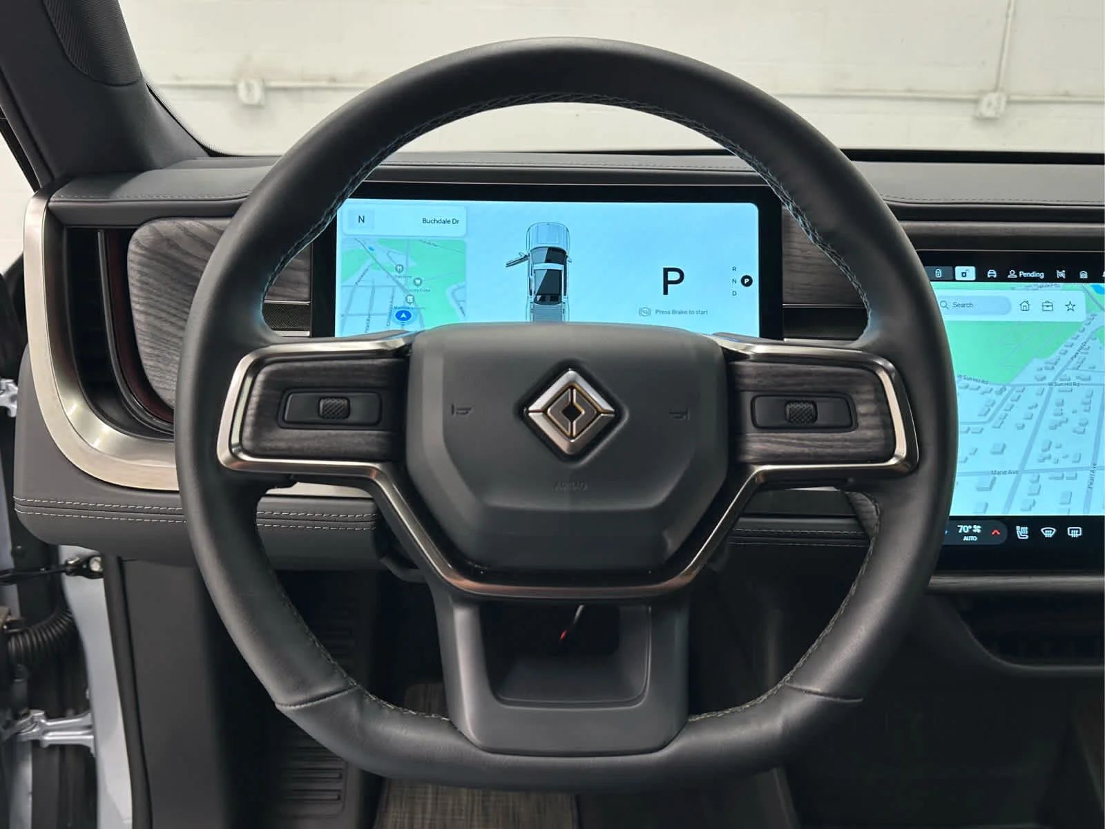 Used 2025 LA Silver Rivian Adventure image 24
