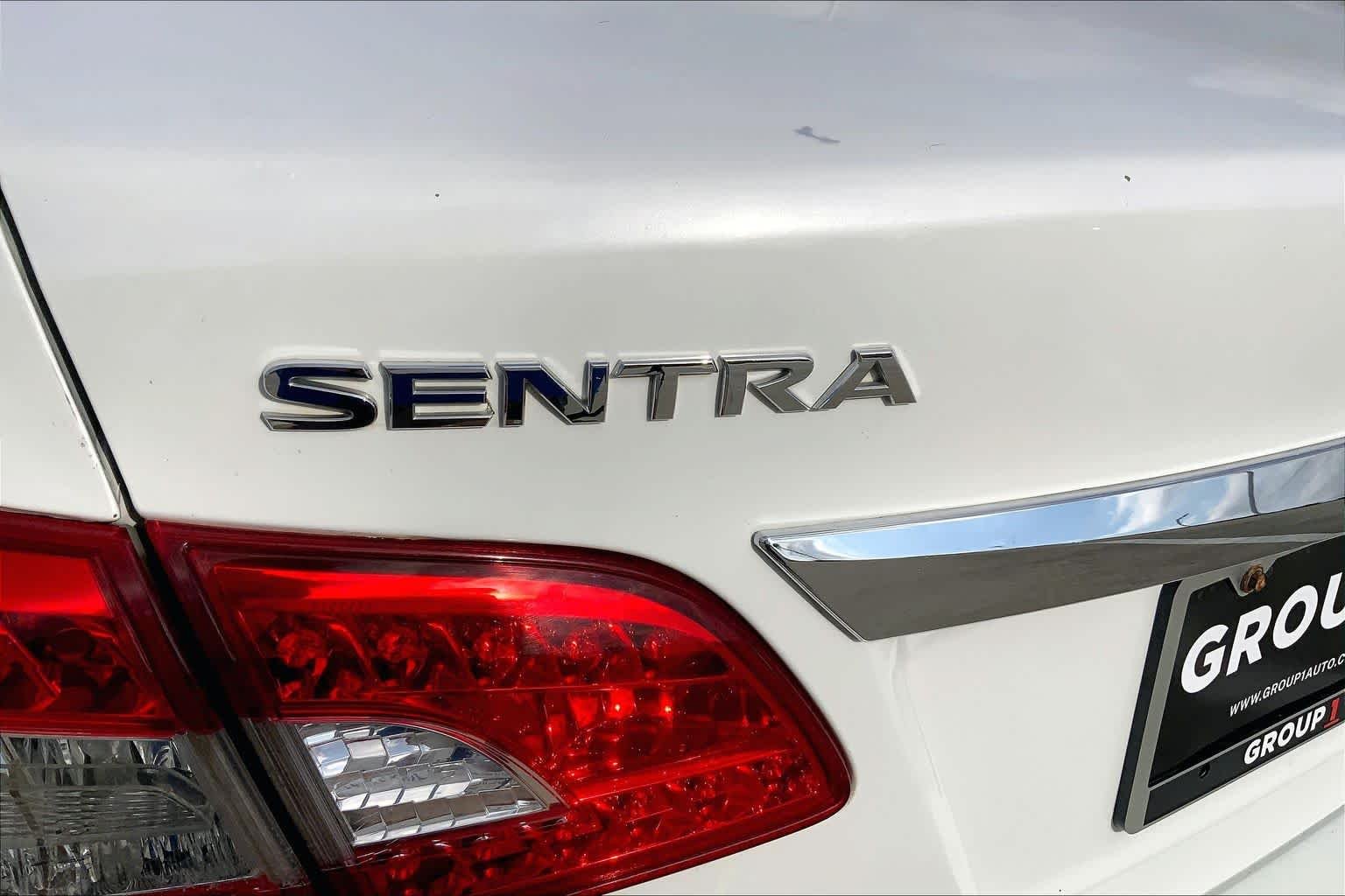 Used 2014 Aspen White Nissan SV image 29