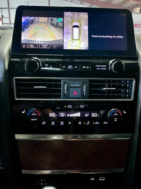 Used 2022 Gray Nissan SL image 16