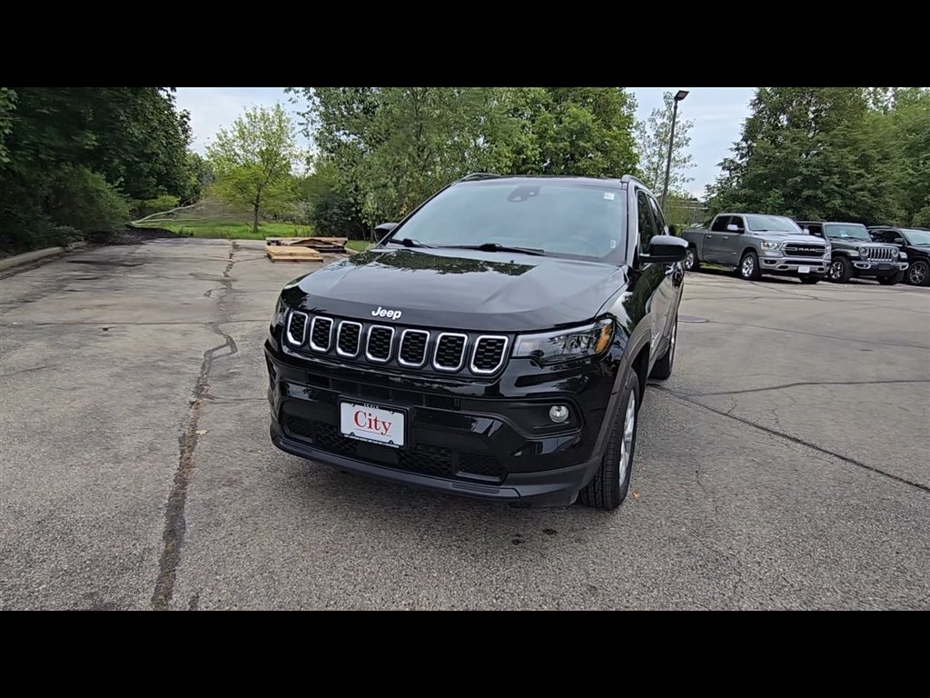 Certified Used 2025 Black Jeep Latitude image 5