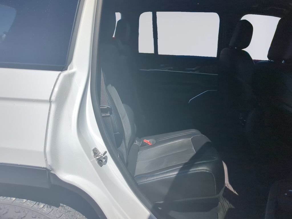 Used 2022 White Jeep Trailhawk 4xe image 20