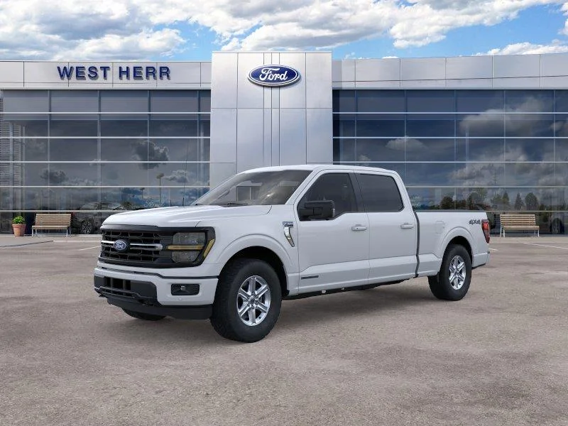 New 2026 Oxford White Ford XLT image 2