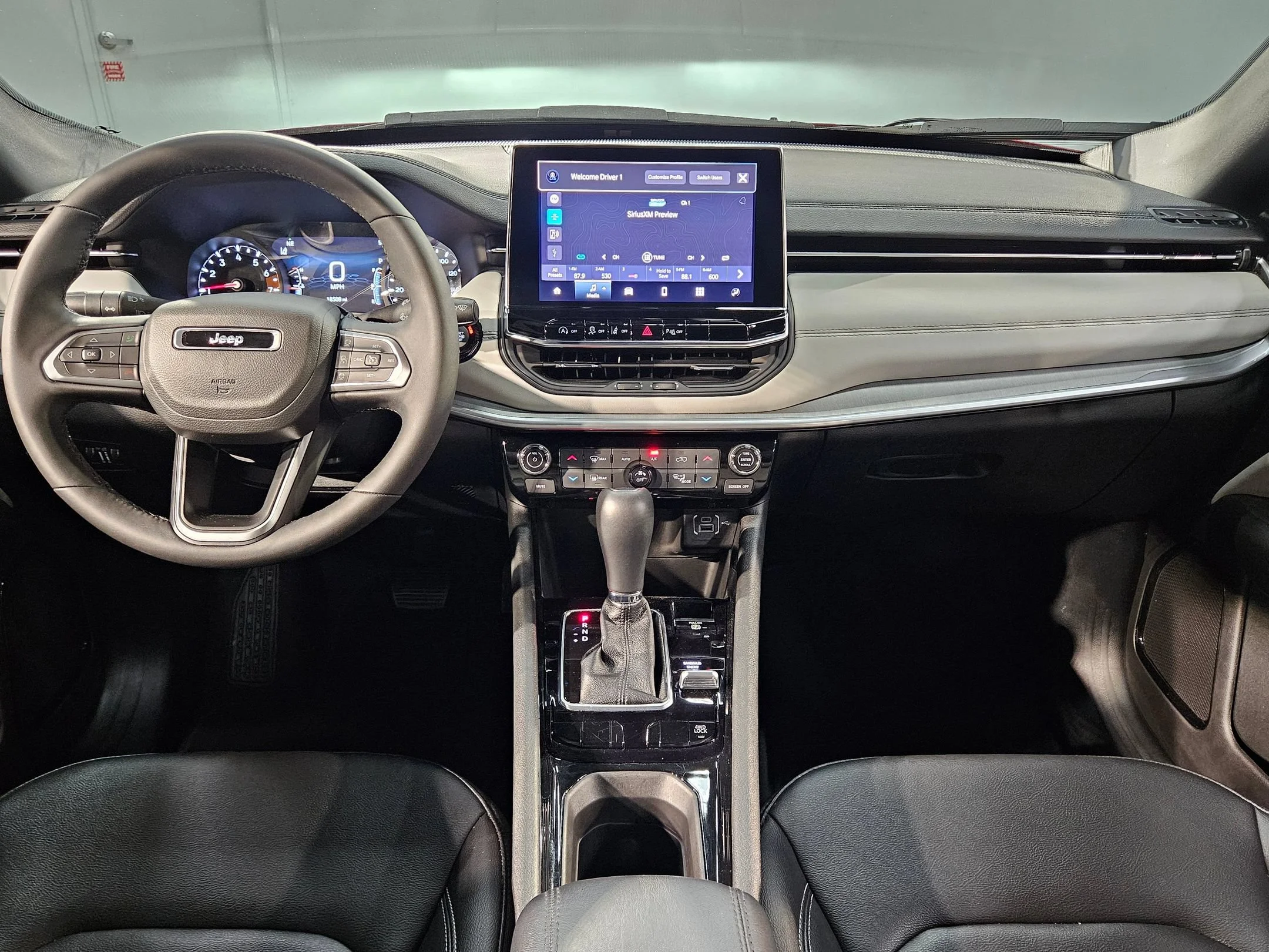 2025 Jeep Compass Limited - Photo 10