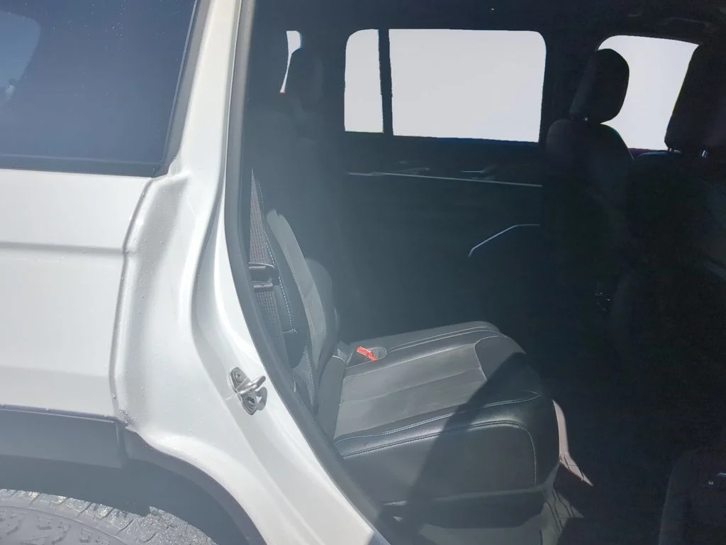 Used 2022 White Jeep Trailhawk 4xe image 20