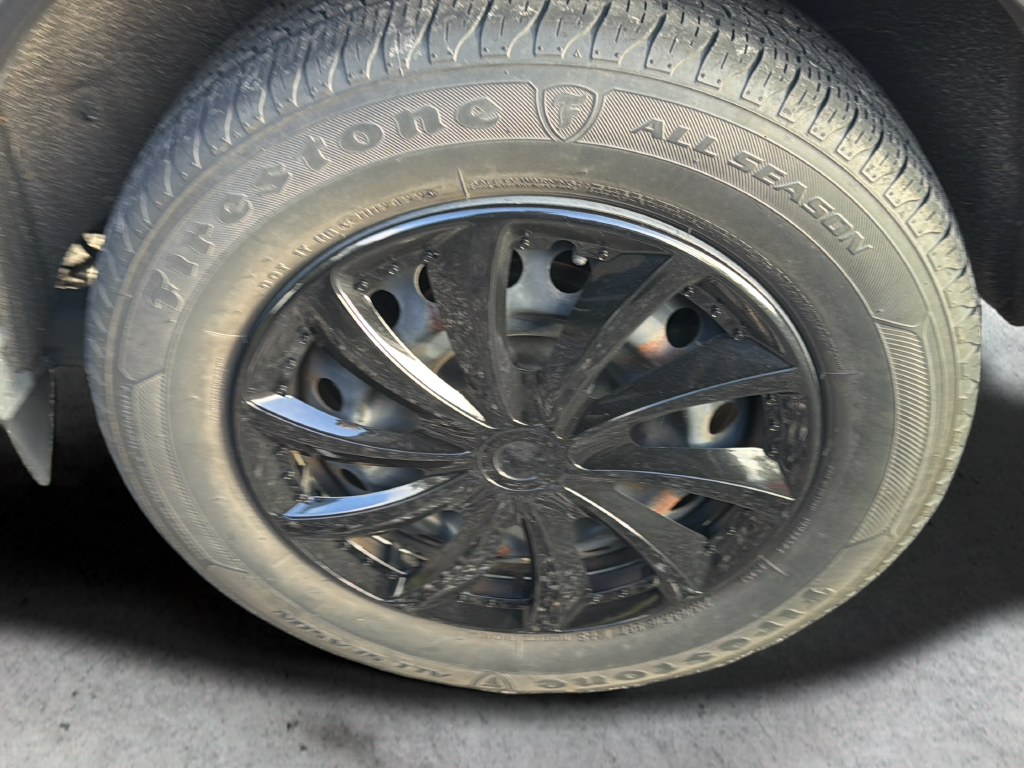 Used 2020 Gray Nissan S image 20