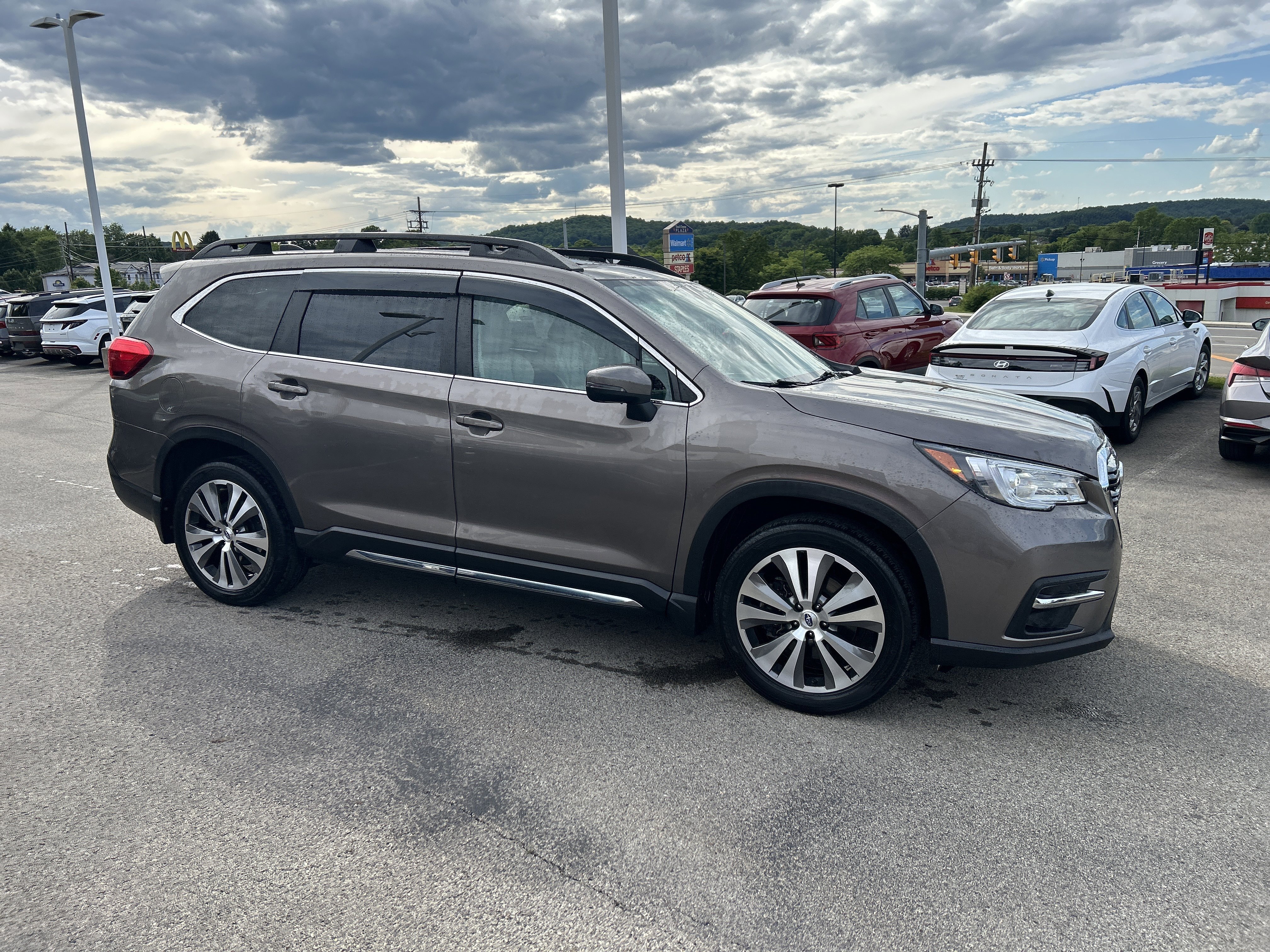 2022 Subaru Ascent Limited - Photo 2