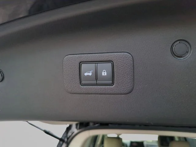 Certified Used 2022 Black Nissan Platinum image 12