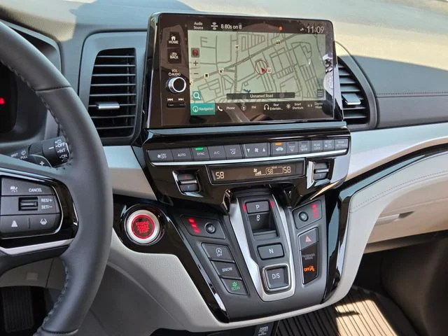2026 Honda Odyssey Touring - Photo 18