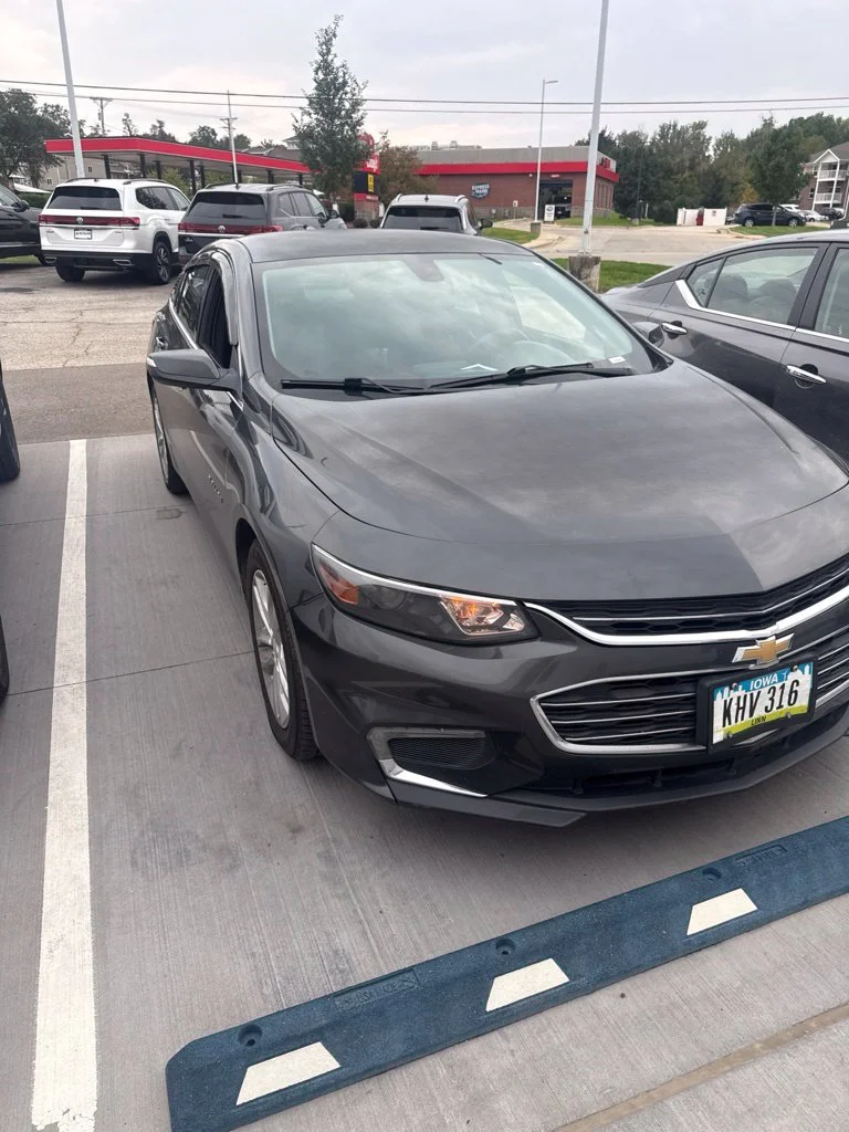 Used 2017 Gray Chevrolet LT image 5