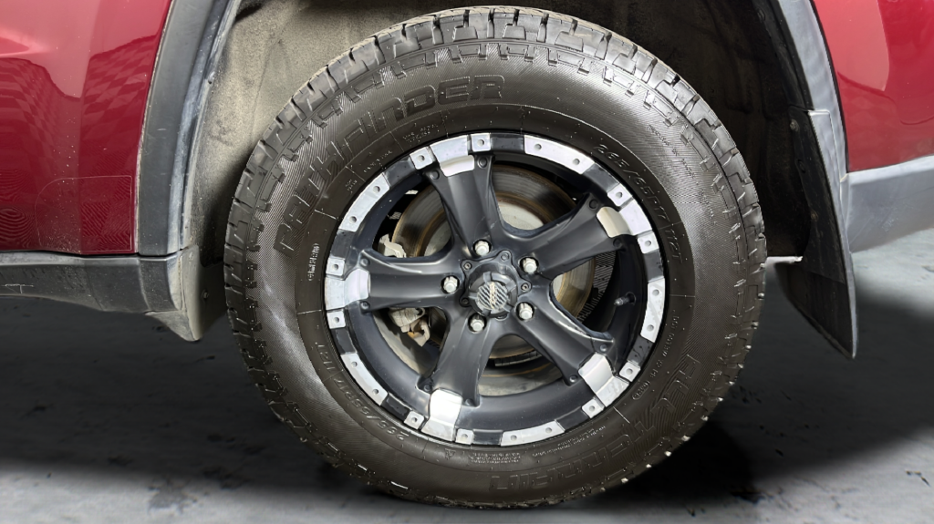 2017 Jeep Grand Cherokee Laredo - Photo 44
